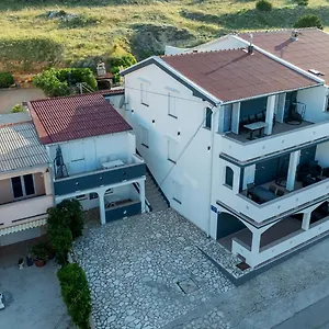 https://apartments-tanja-josipa.hotelinzadar.com